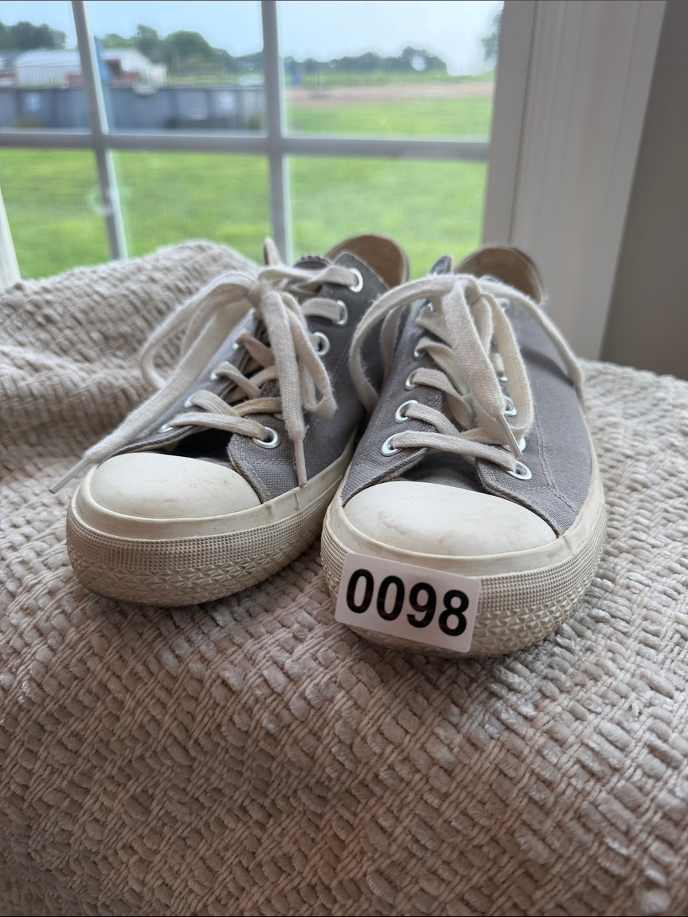 Women’s Gray Canvas Low-Top Sneakers with White Laces